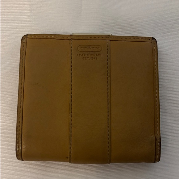 Coach SLG Mini Wallet Tan Preloved - Picture 1 of 15